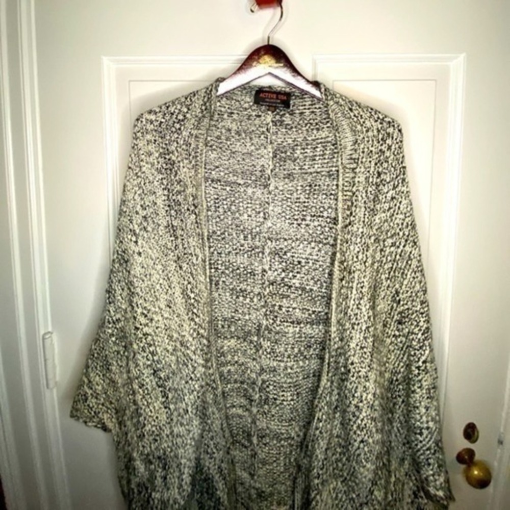 Active USA Poncho Medium